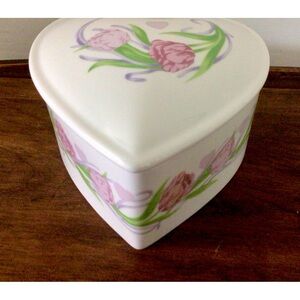 Porcelain Heart Catch all-Floral ceramic Trinket Box-Covered Jewelry Box